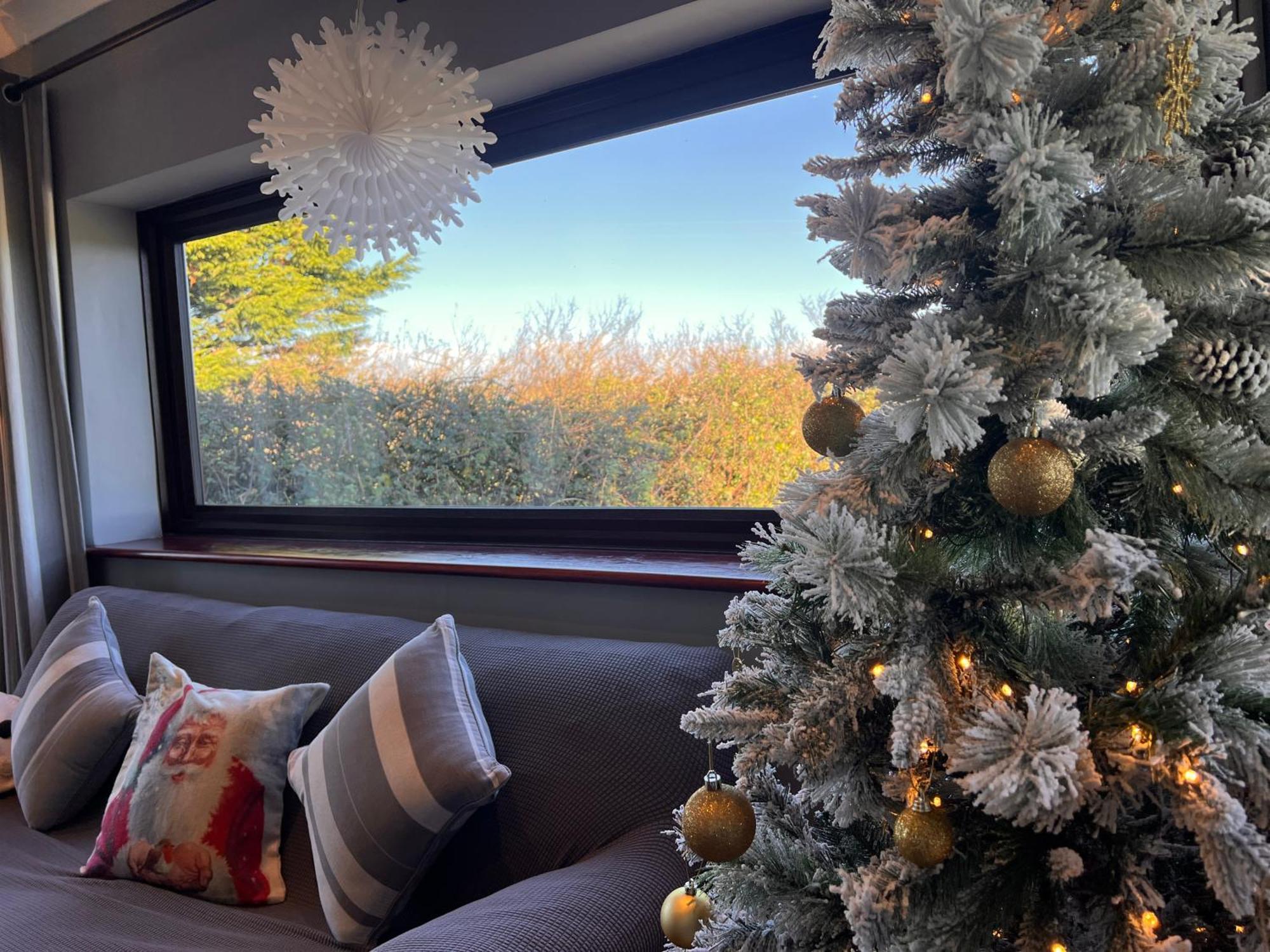 3 Bed Detached Cottage- Log Burner Mountain Views ビューマリス エクステリア 写真